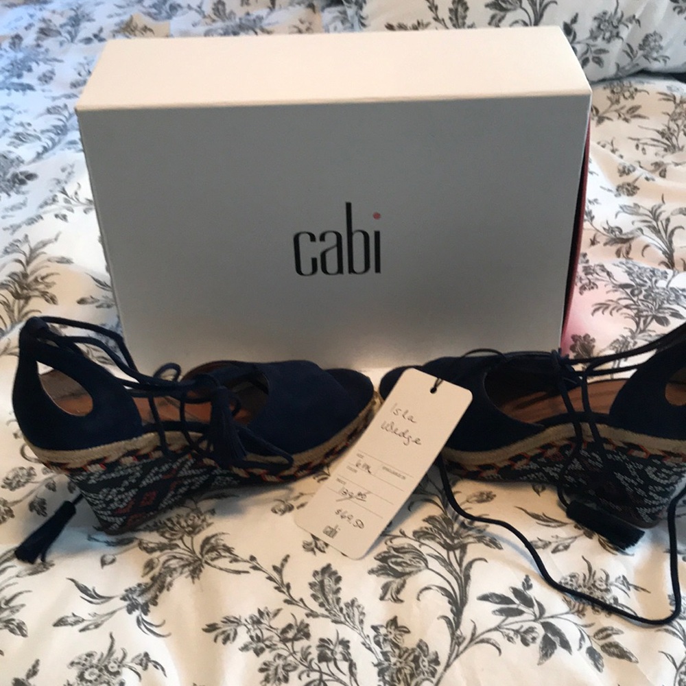 Cabi Isla Wedge